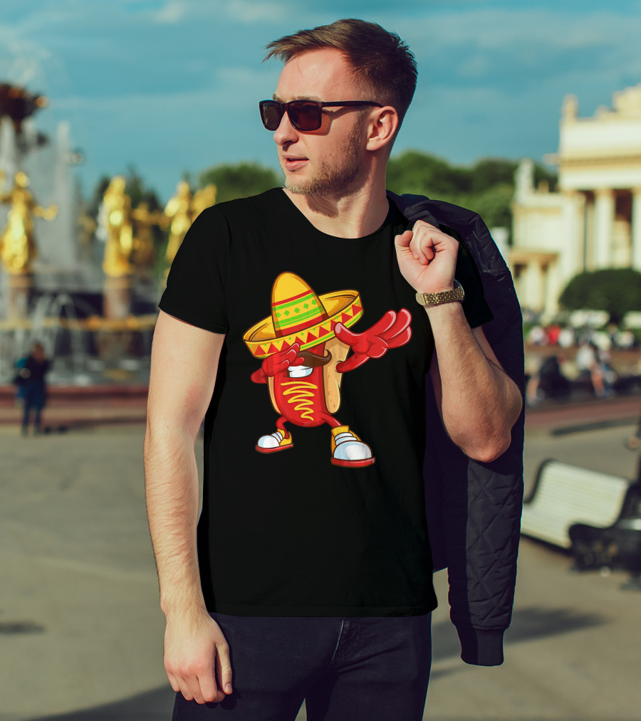 Funny Dabbing Hotdog Sombrero Mexican Cinco De Mayo T-Shirt
