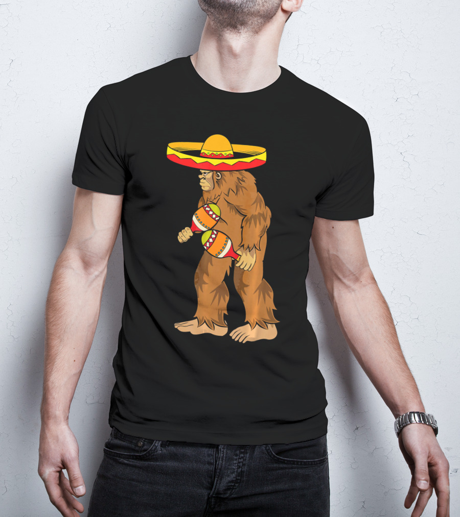 Bigfoot Sombrero Maracas Cinco De Mayo T-Shirt