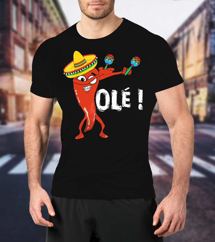 Olé Cinco De Mayo Dancing Chili With Sombrero And Maracas T-Shirt