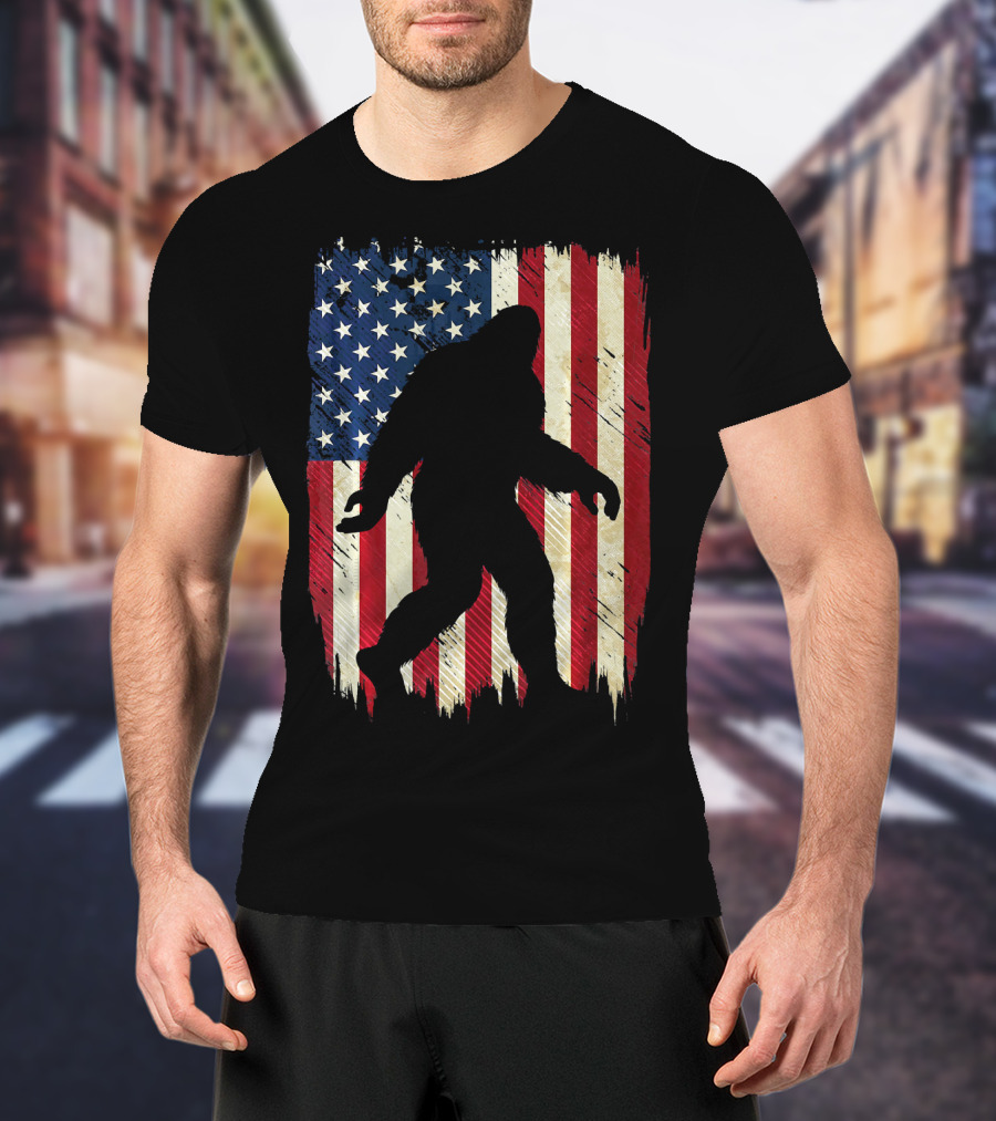 Bigfoot Sasquatch Silhouette Over American Flag USA T-Shirt