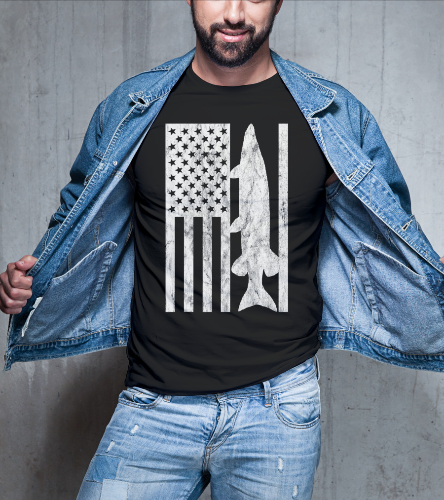 American Flag Musky Fishing T-Shirt