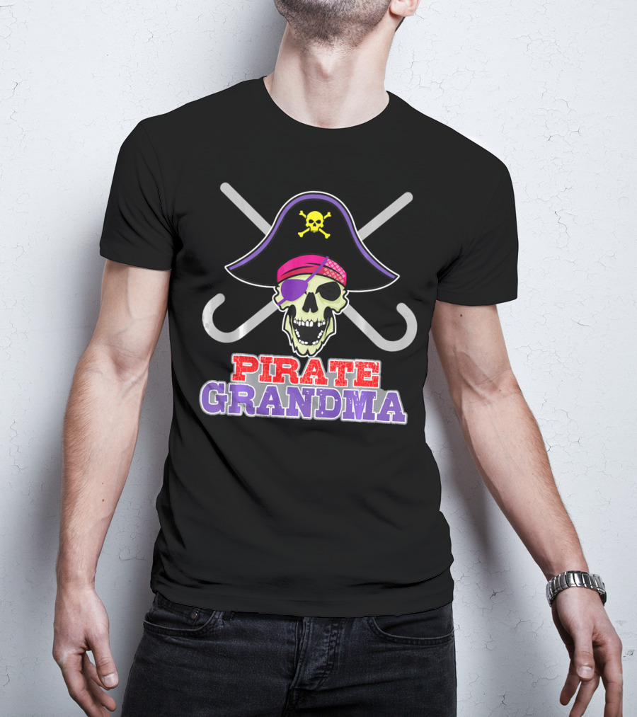 Pirate Grandma Skull With Crossbones And Pirate Hat T-Shirt