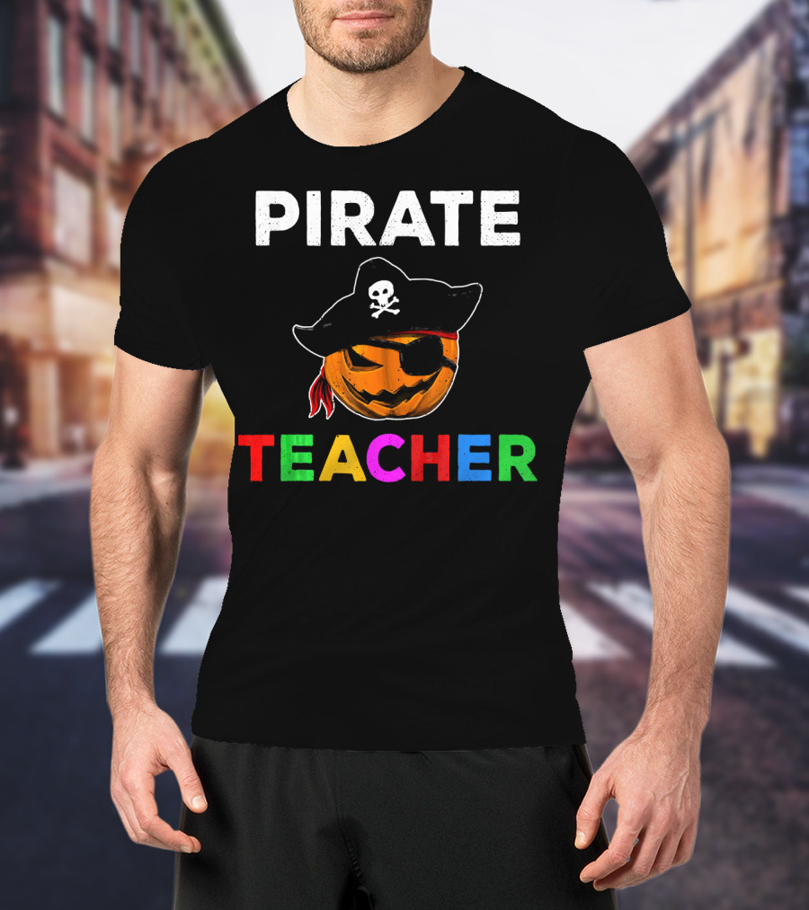 Pirate Teacher Halloween Pumpkin Skull Party T-Shirt
