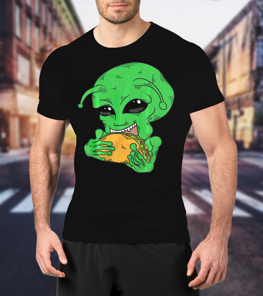 Alien Eating Taco Cool Outer Space UFO T-Shirt