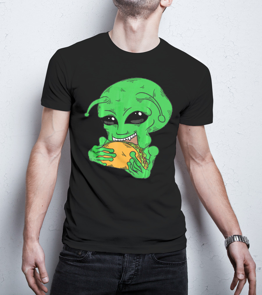 Alien Eating Taco Cool Outer Space UFO T-Shirt