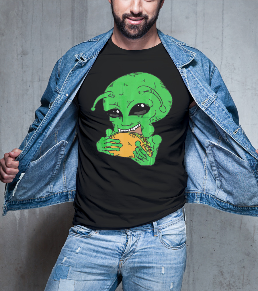 Alien Eating Taco Cool Outer Space UFO T-Shirt