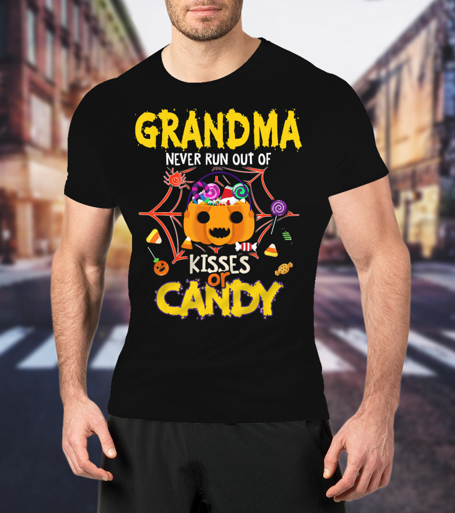 Grandma Never Run Out Of Kisses Or Candy Halloween Pumpkin Spiderweb Treats T-Shirt