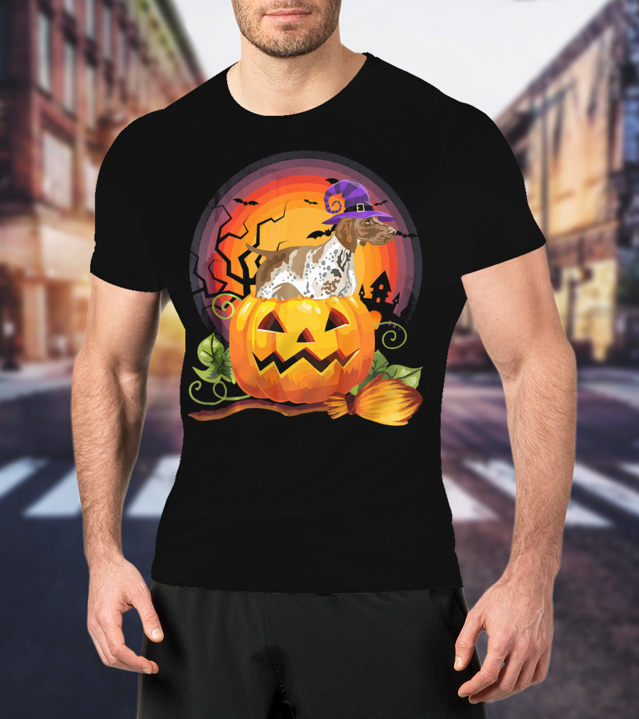 German Shorthaired Pointer Halloween Pumpkin Witch Hat Broomstick T-Shirt