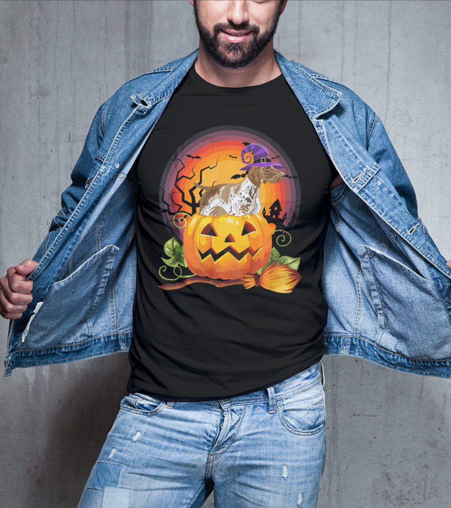 German Shorthaired Pointer Halloween Pumpkin Witch Hat Broomstick T-Shirt