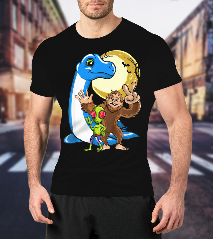 Bigfoot Sasquatch Loch Ness Monster Ness Alien Moon Scene T-Shirt