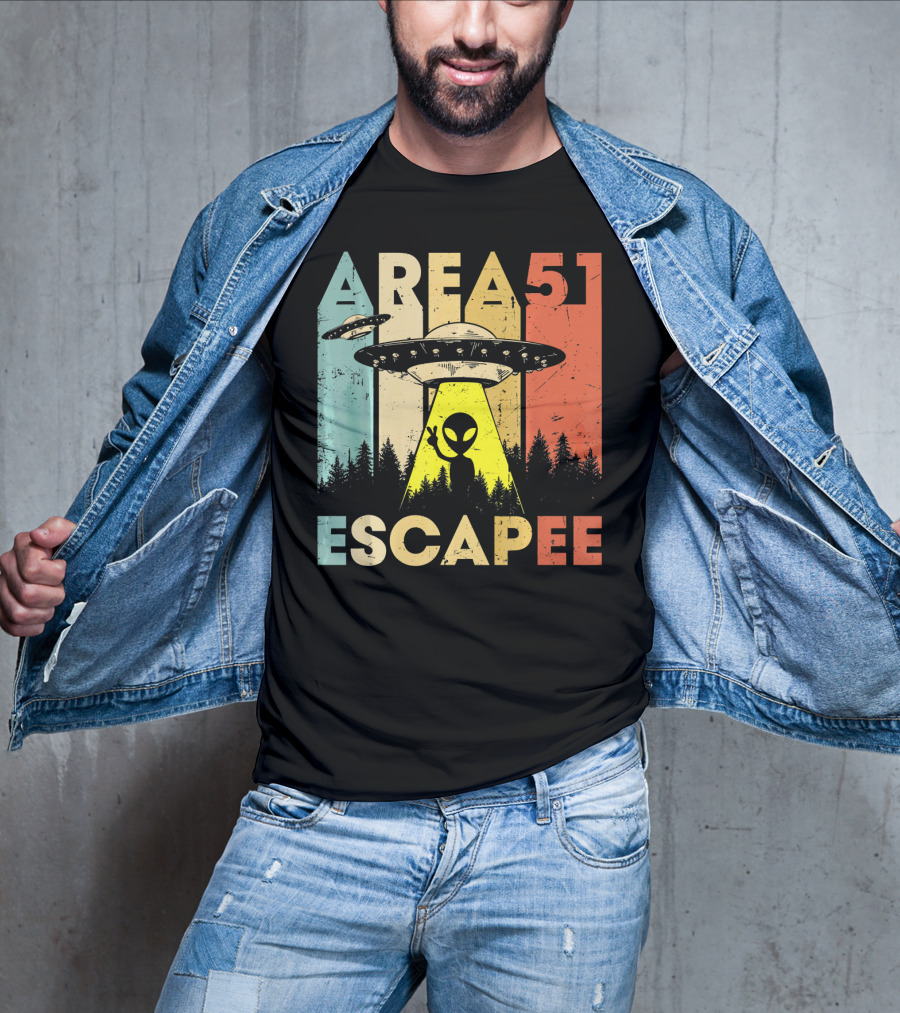 Area 51 Escapee UFO Alien Vintage Halloween Costume T-Shirt