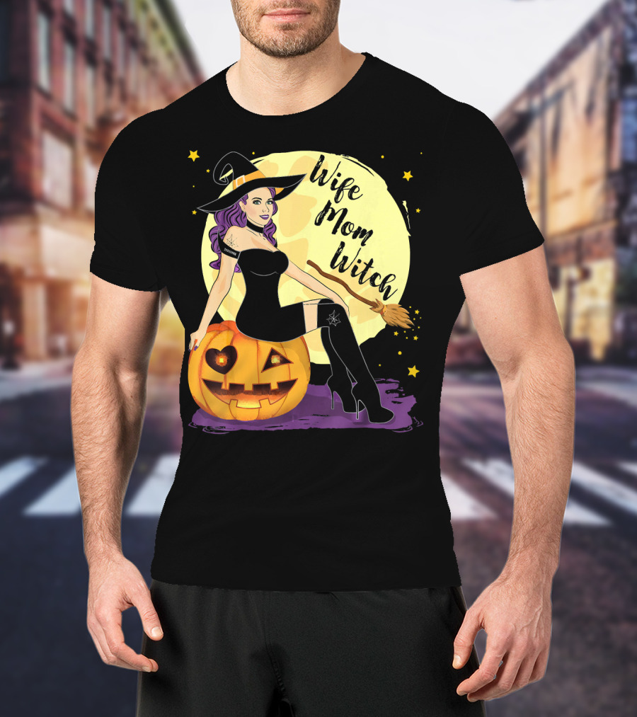 Wife Mom Witch Halloween Women Bro Pumpkin Moon Broomstick T-Shirt