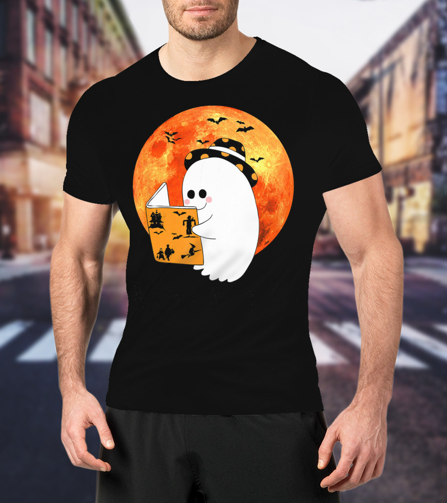 Halloween Ghost Reading Boo Books With Orange Moon And Bats T-Shirt