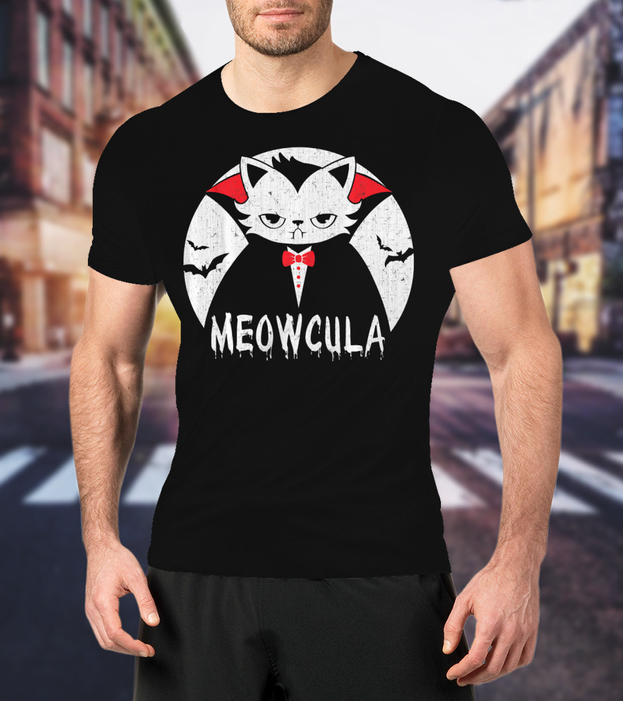 Meowcula Vampire Cat Halloween Dracula Bats Moon T-Shirt
