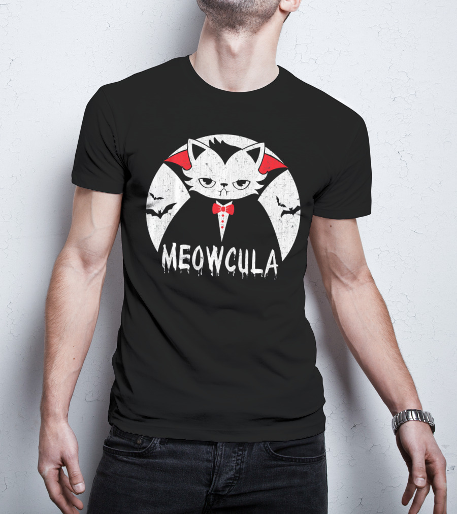Meowcula Vampire Cat Halloween Dracula Bats Moon T-Shirt