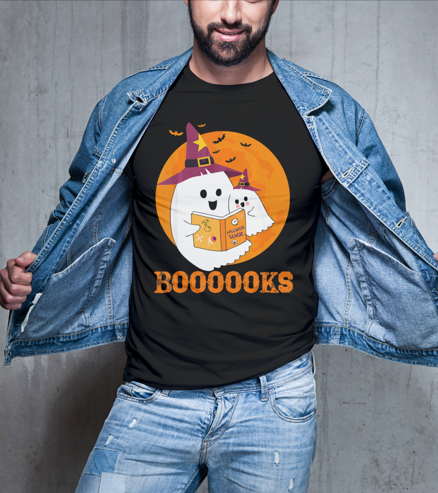 BOOOOKS Halloween Magic Ghosts Reading In Witch Hats T-Shirt