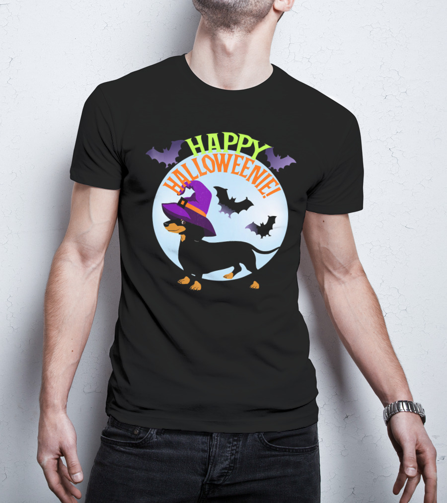 Happy Halloweenie Dachshund Wiener Dog Witch Hat Bats T-Shirt