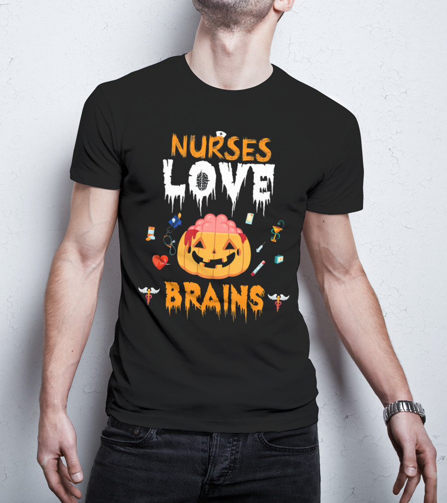 Nurses Love Brains Halloween Scary Nurse Pumpkin T-Shirt
