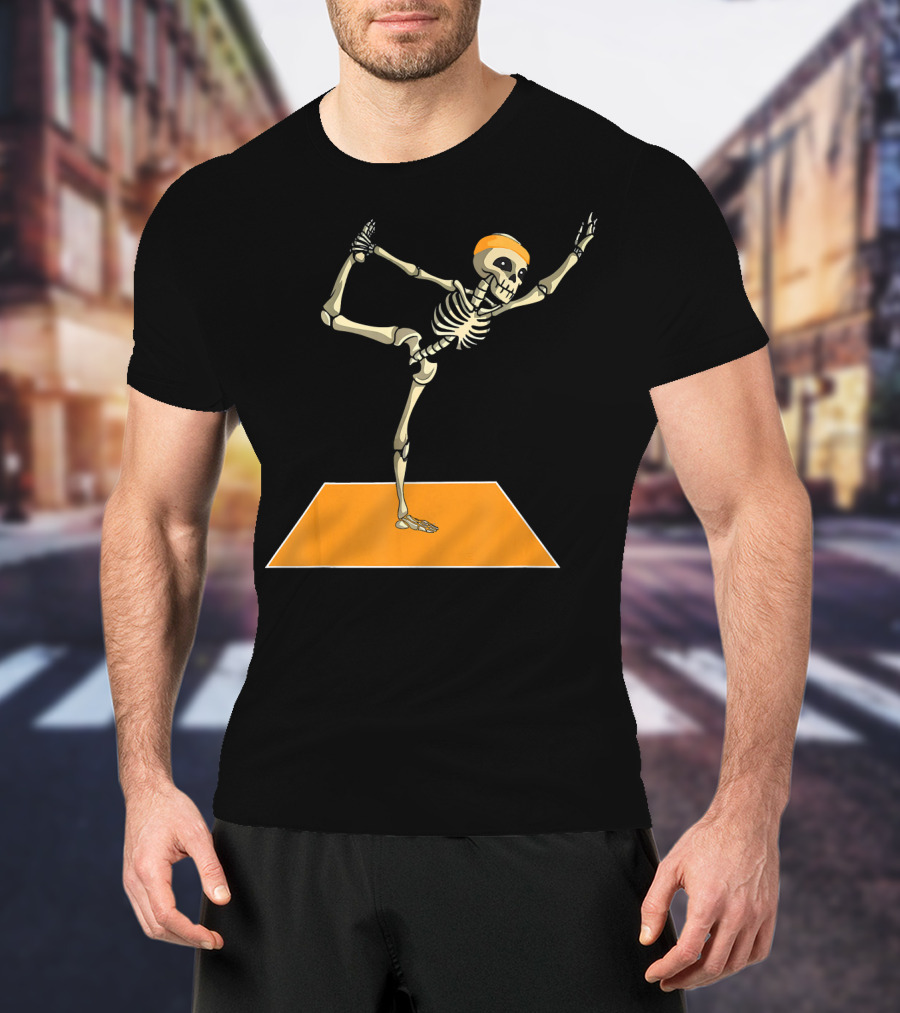 Halloween Skeleton Yoga Pose Spooky Funny Exercise T-Shirt