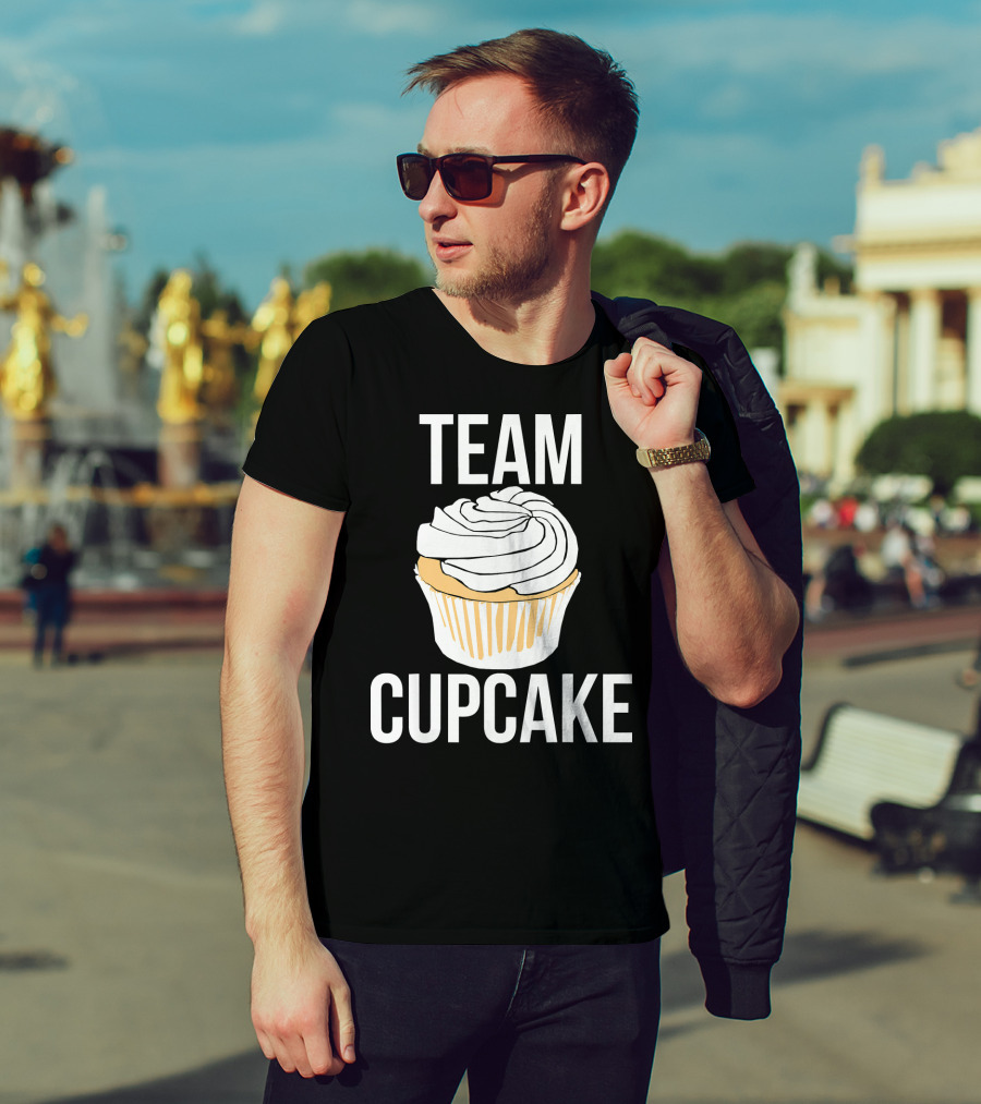 Team Cupcake Bakery Humor Cupcake Lovers Funny Sweets T-Shirt