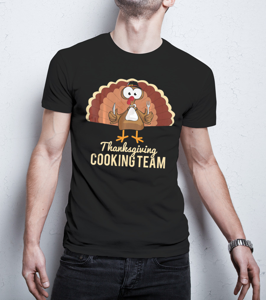 Thanksgiving Cooking Team Turkey With Pilgrim Hat And Utensils T-Shirt