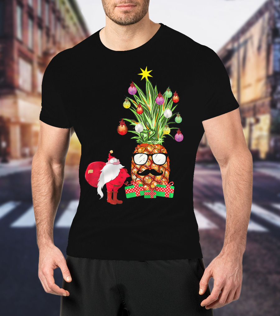 Santa Pineapple Christmas Tree With Gifts And Ornaments T-Shirt