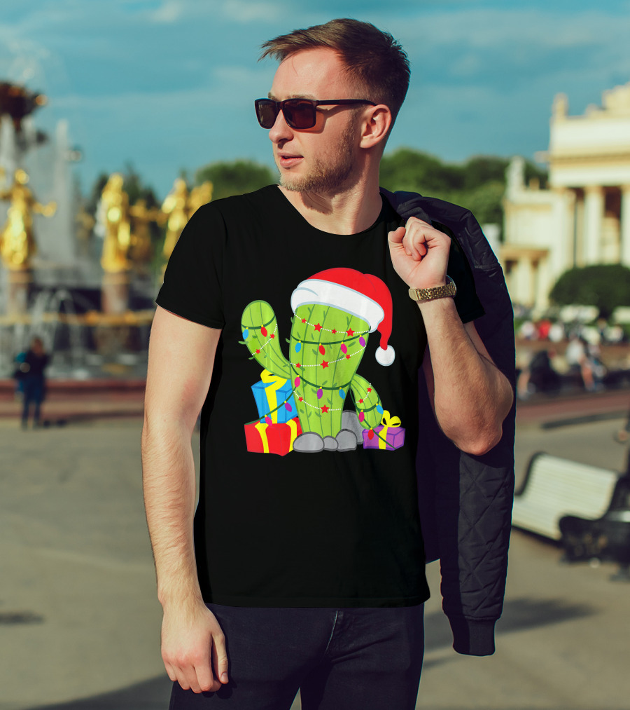 Cactus Tree Santa Hat Christmas Presents Mexican T-Shirt