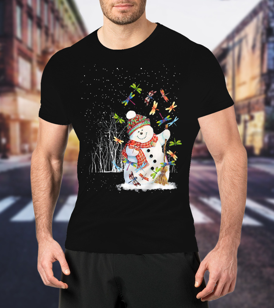 Merry Christmas Dragonfly Snowman In Winter Scene T-Shirt