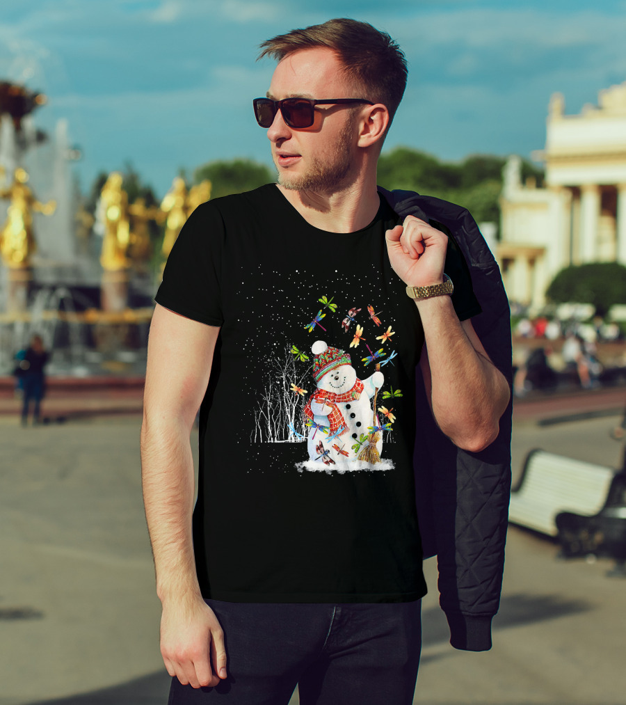 Merry Christmas Dragonfly Snowman In Winter Scene T-Shirt