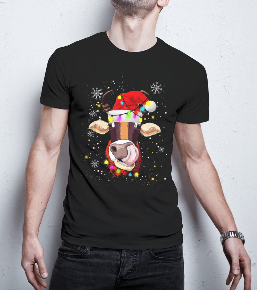 Festive Cow With Santa Hat And Christmas Lights For Animal Lovers T-Shirt