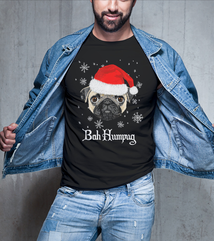 Bah Humpug Funny Christmas Pug Lover Santa Hat Snowflakes T-Shirt