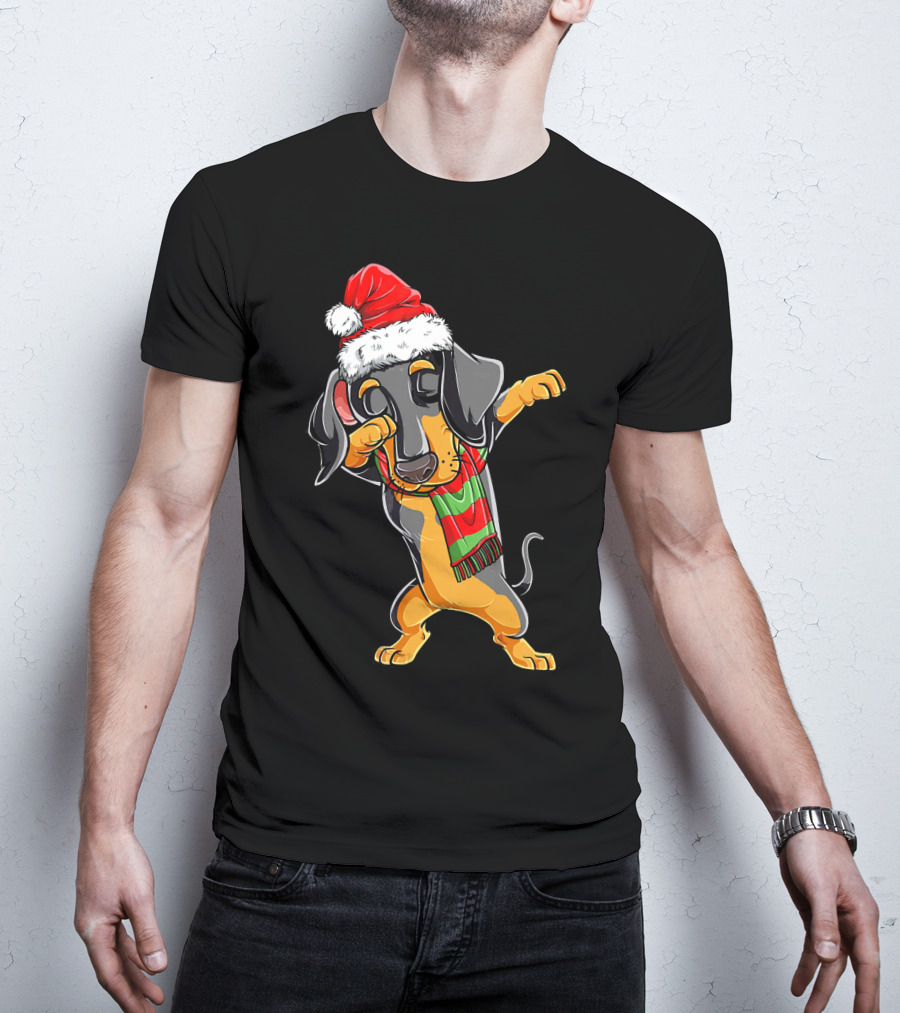 Dabbing Dachshund Santa With Christmas Hat And Scarf T-Shirt
