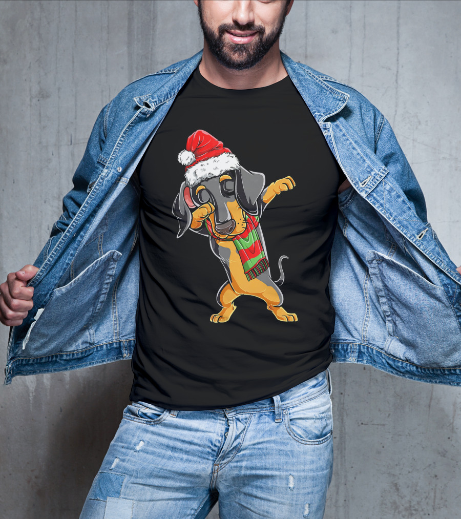 Dabbing Dachshund Santa With Christmas Hat And Scarf T-Shirt