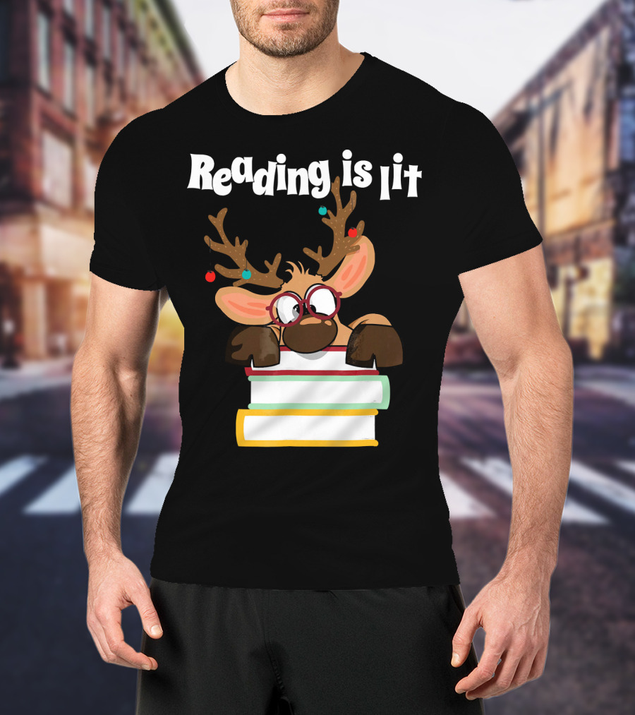 Reading Is Lit Reindeer With Books And Glasses T-Shirt