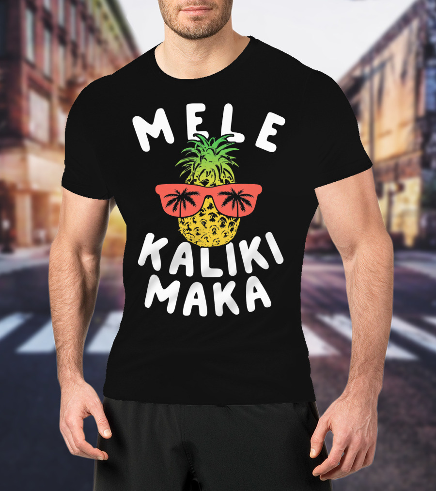 Mele Kalikimaka Pineapple With Sunglasses And Palm Trees T-Shirt