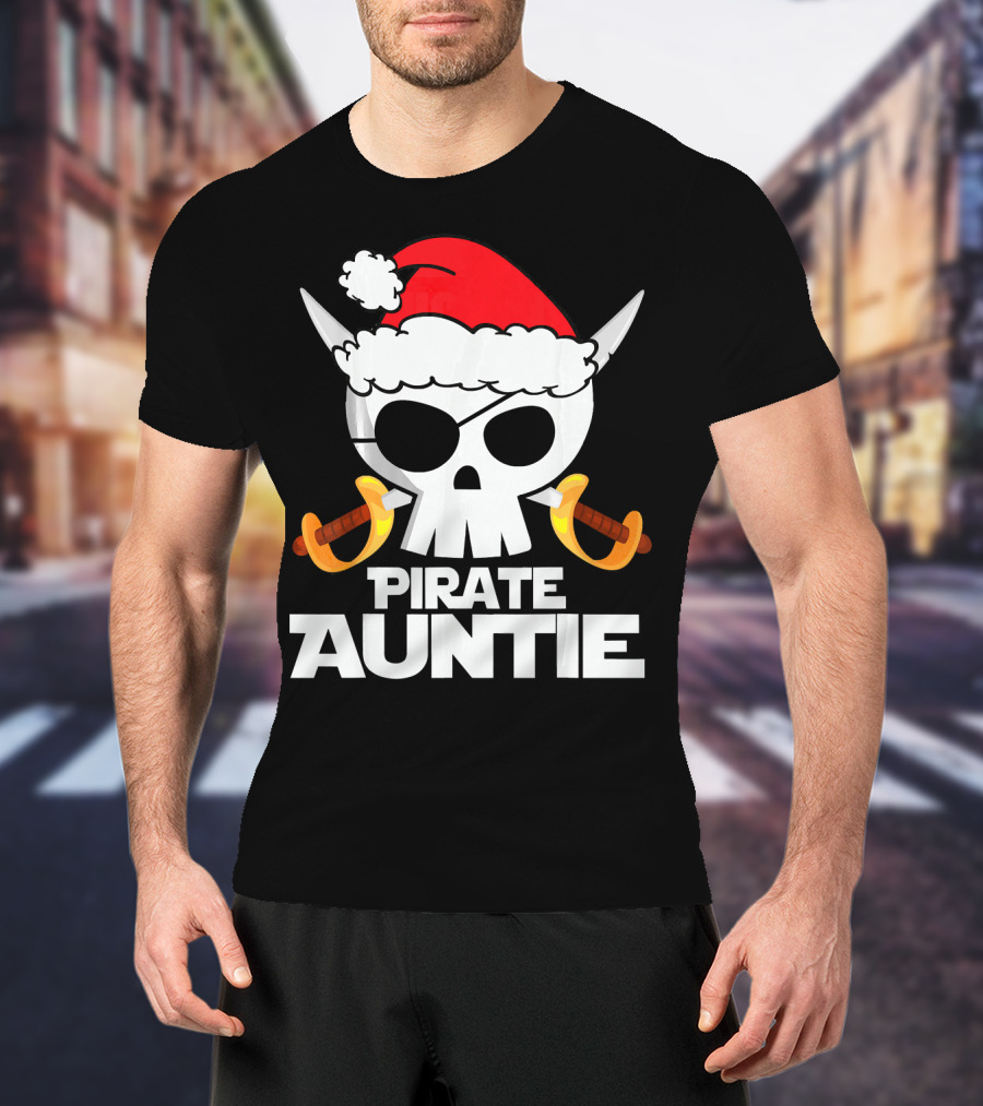 Pirate Auntie Christmas Skull Santa Hat Funny T-Shirt