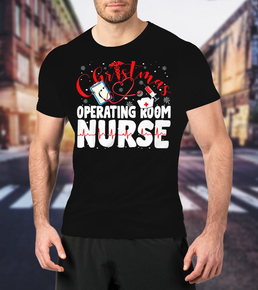 Christmas Operating Room Nurse Stethoscope Syringe Snowflakes T-Shirt